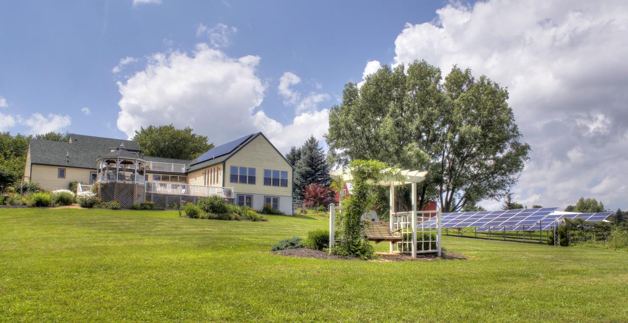 Los Gatos Bed & Breakfast Penn Yan Extérieur photo