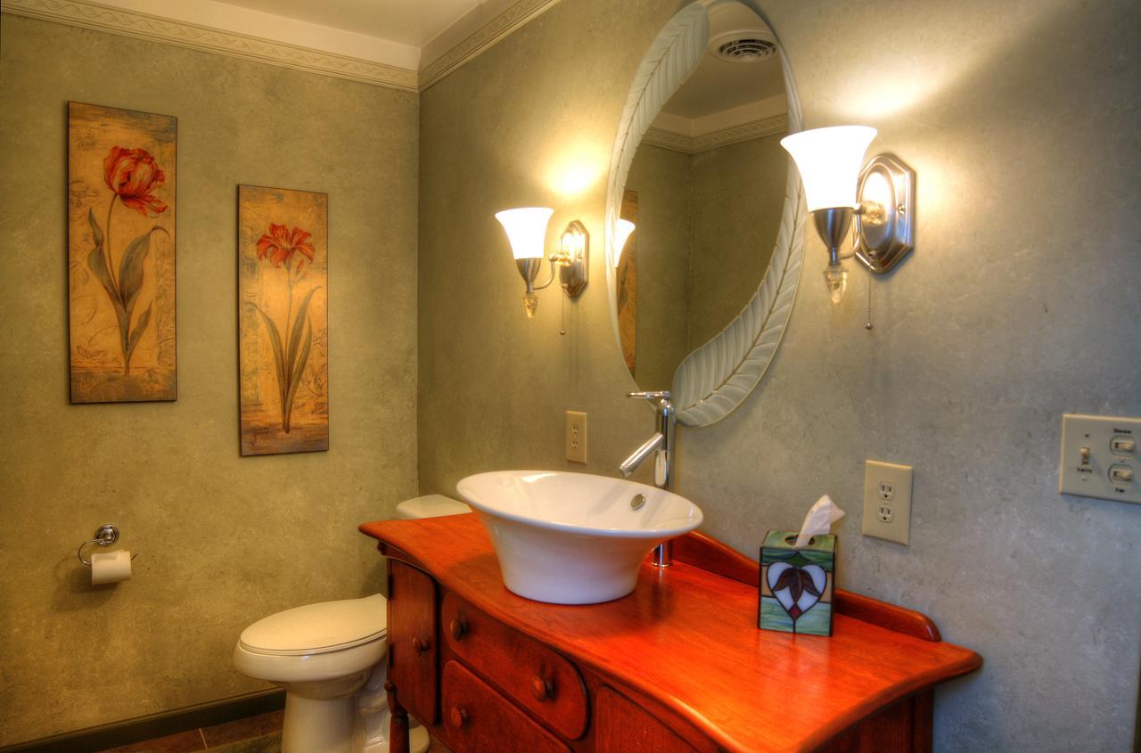 Los Gatos Bed & Breakfast Penn Yan Extérieur photo